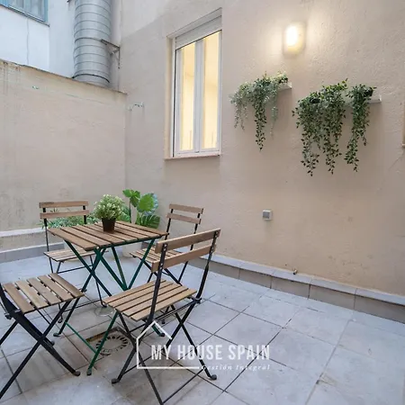 Myhousespain - Acogedor Piso Con Patio En Chamberi Madrid Exterior photo